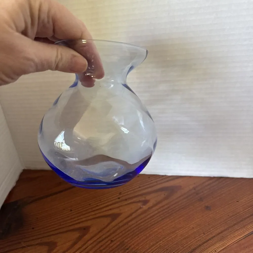 Hand Blown Artisan Bud Vase Swirl With Gorgeous Deep Rich Blue